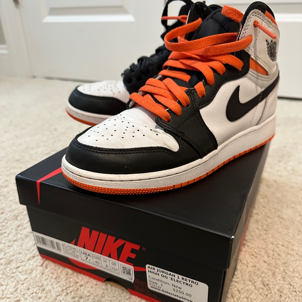 Jordan 1 Electros